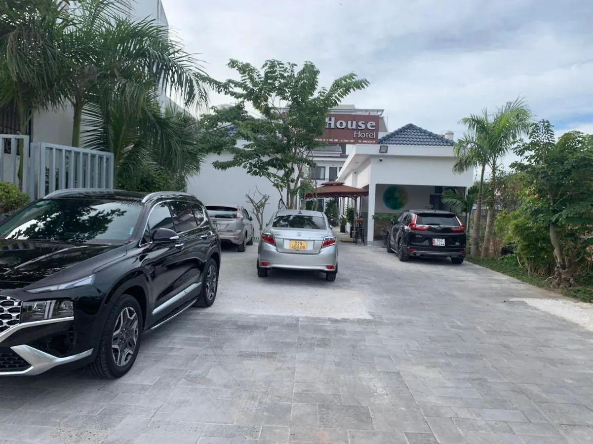 P'House Hotel Phan Thiet 2*,  Vietnam